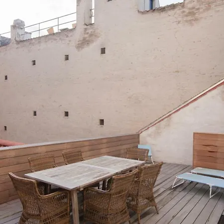 Appartement Luxurious Penthouse With Rooftop Terrace *
